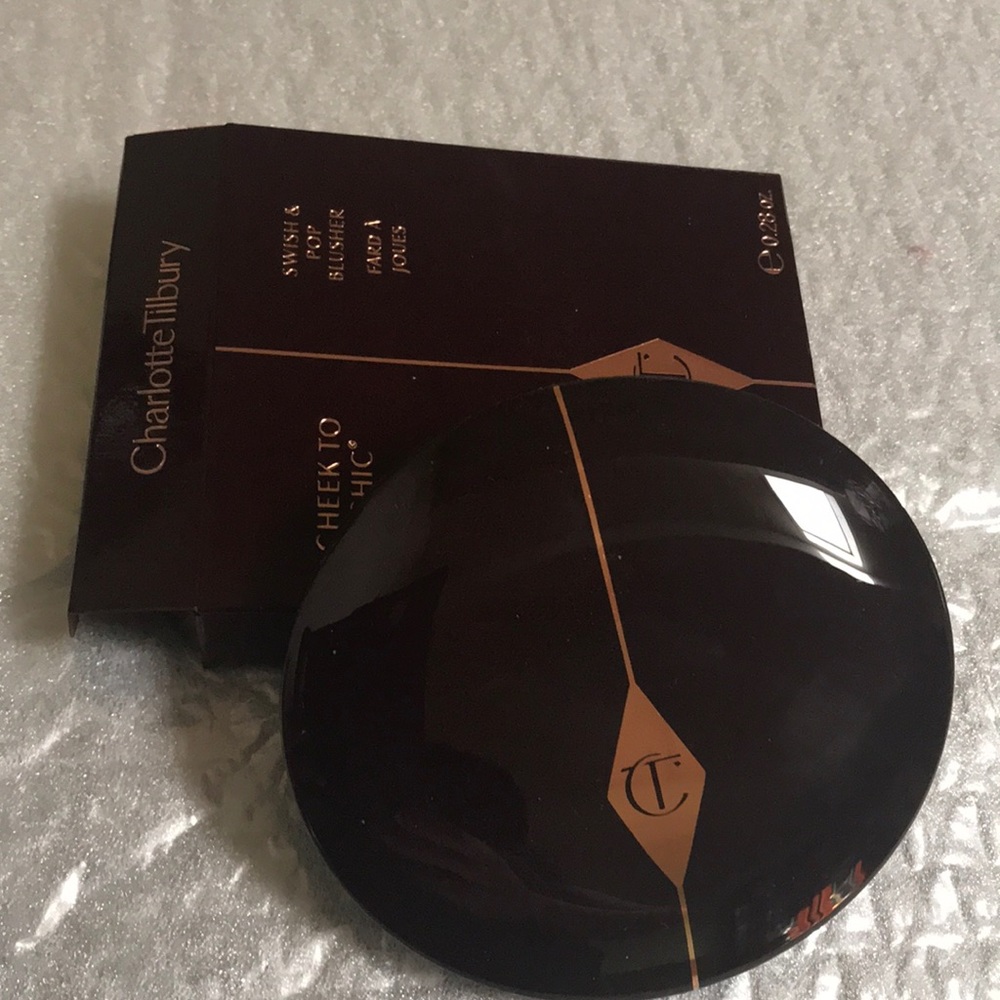 CHARLOTTE TILBURY CHEEK TO CHIC PALETTE